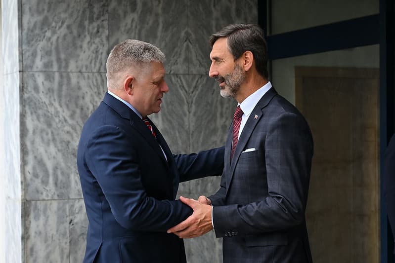 Robert Fico a Juraj Blanár. Foto: TASR/MZVEZ