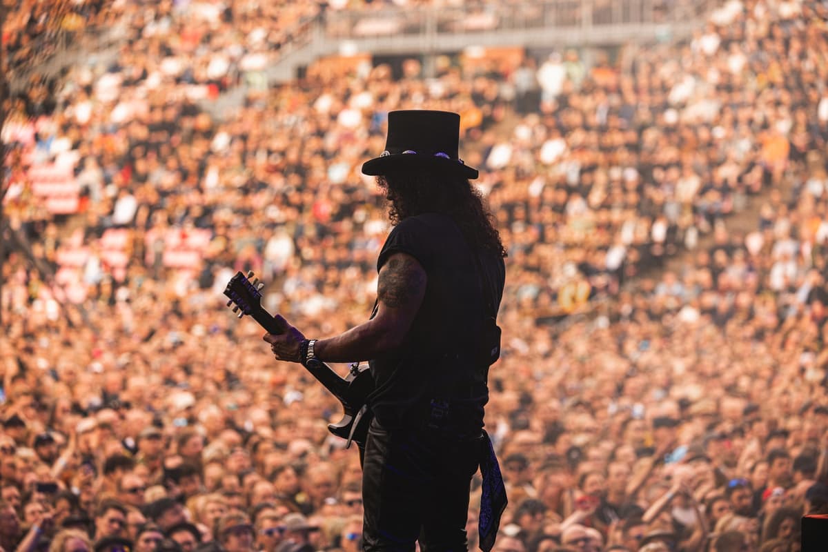 Slash na koncerte vo Fínsku. Foto: Guns N' Roses/FB
