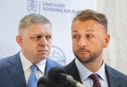 Robert Fico a Matúš Šutaj Eštok. Foto: Martin Baumann/TASR