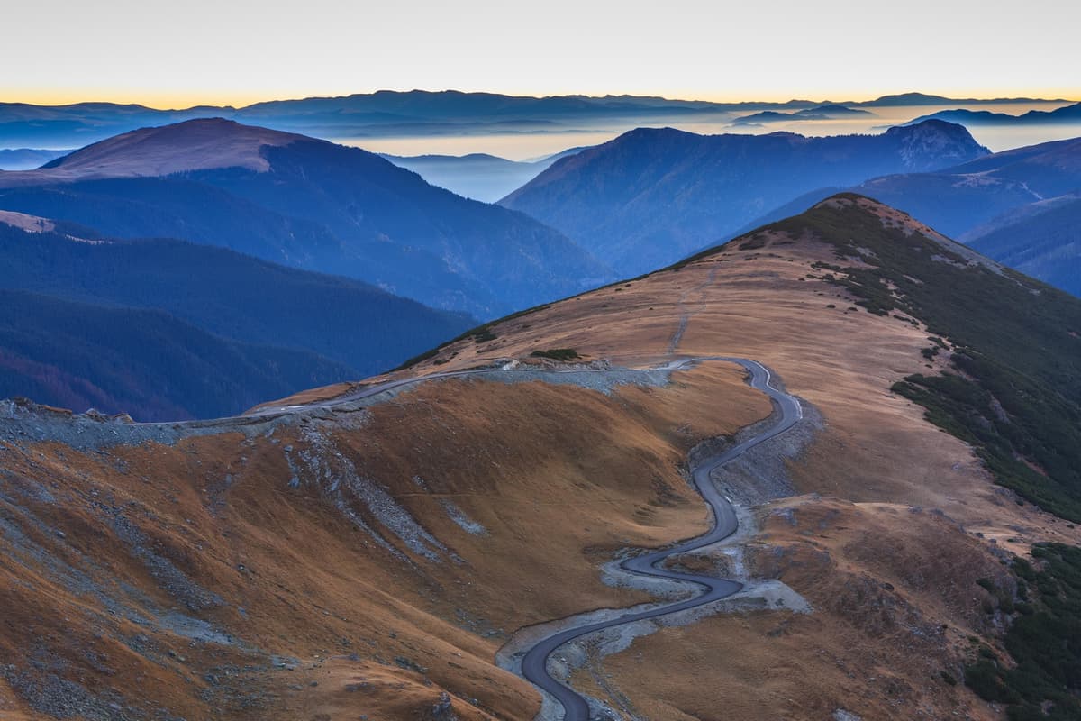 Transalpina je síce bez medveďov,ale malebnejšia ako Transfăgărăşan. Foto: Profimedia