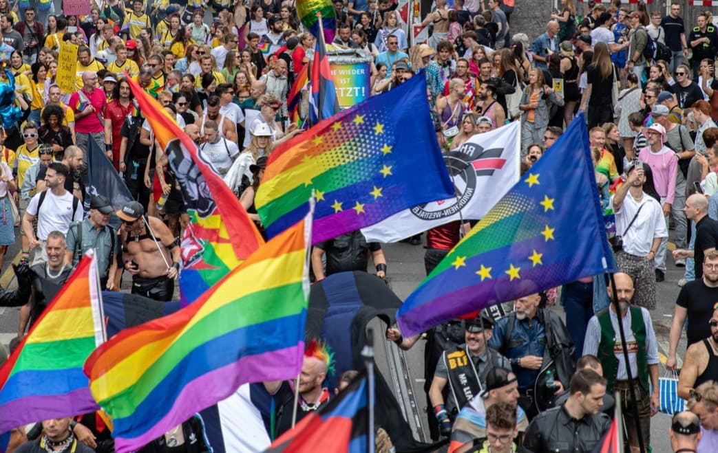 LGBT pochod v Berlíne. Foto: Michael Kuenne / Zuma Press / Profimedia. Výrez pôvodnej fotografie.