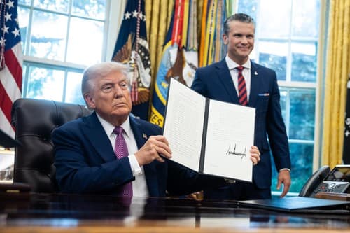Trump Hegseth.jpg