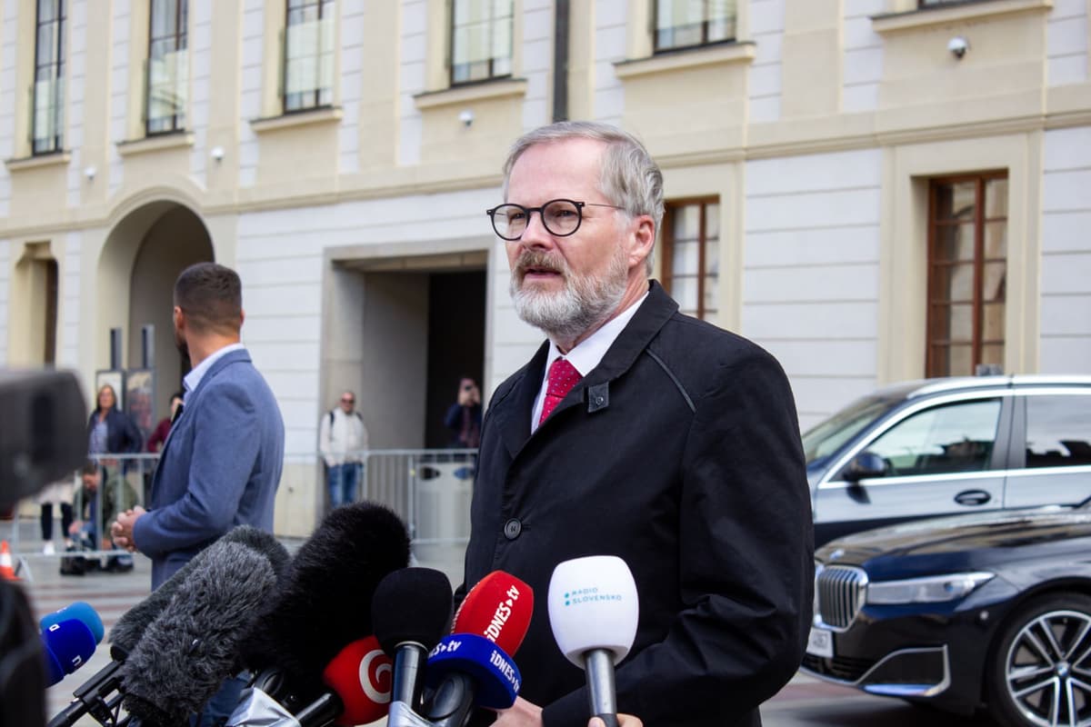 Petr Fiala po rokovaní s prezidentom ČR Petrom Pavlom na Pražskom hrade 5. októbra 2025. Foto: Barbora Vizváryová/TASR