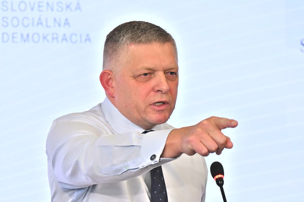 Robert Fico počas príhovoru na pracovnom sneme strany Smer. Foto: Jakub Kotian/TASR