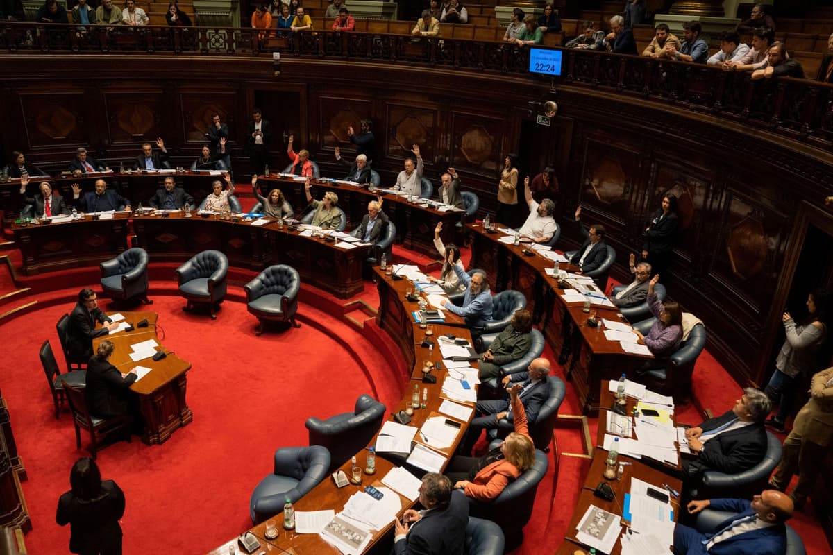 Uruguajský senát v stredu 15. októbra 2025 v Montevideu schválil návrh zákona, ktorý legalizuje eutanáziu. Foto: TASR/AP