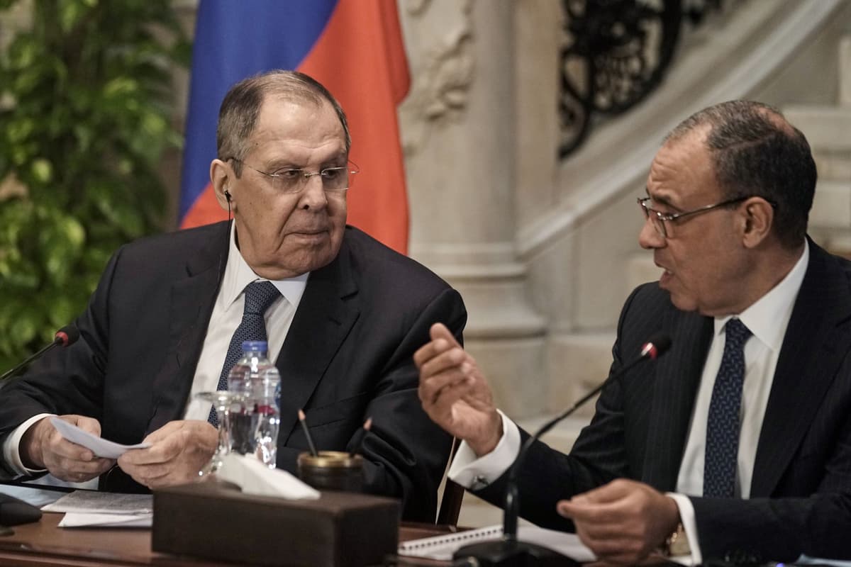 Sergej Lavrov (vľavo). Foto: TASR/AP