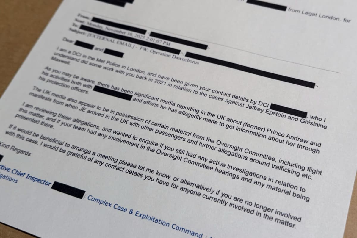 E-mail, ktorý bol zahrnutý v dokumentoch o americkom finančníkovi Jeffreyovi Epsteinovi vo Washingtone 22. decembra 2025. Foto: TASR/AP