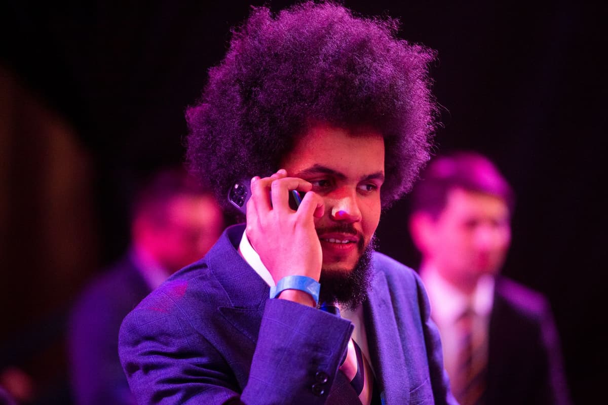 Dominik Feri (TOP 09) počas volebnej noci vo volebnej centrále koalície PS/Spolu po voľbách do Národnej rady Slovenskej republiky v Bratislave 1. marca 2020. Foto: Jaroslav Novák/TASR