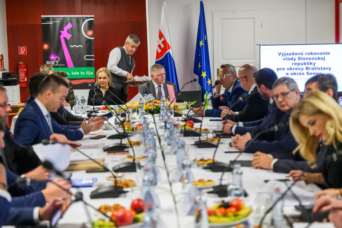 Výjazdové rokovanie vlády SR v bratislavskej Petržalke. FOTO: TASR/Jaroslav Novák