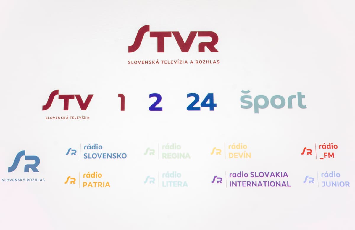 Na snímke nové logá Slovenskej televízie a rozhlasu. Foto: TASR/Martin Baumann