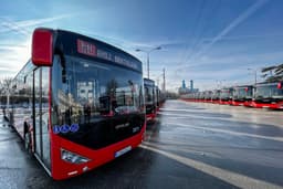 Bratislavské autobusy MHD. FOTO:TASR/Pavol Zachar