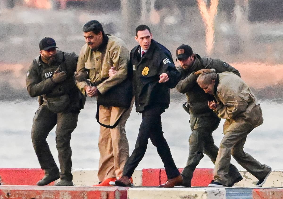 Nicolás Maduro počas eskortovania na súd v New Yorku. Foto: CNP / Admedia / Sipa Press / Profimedia