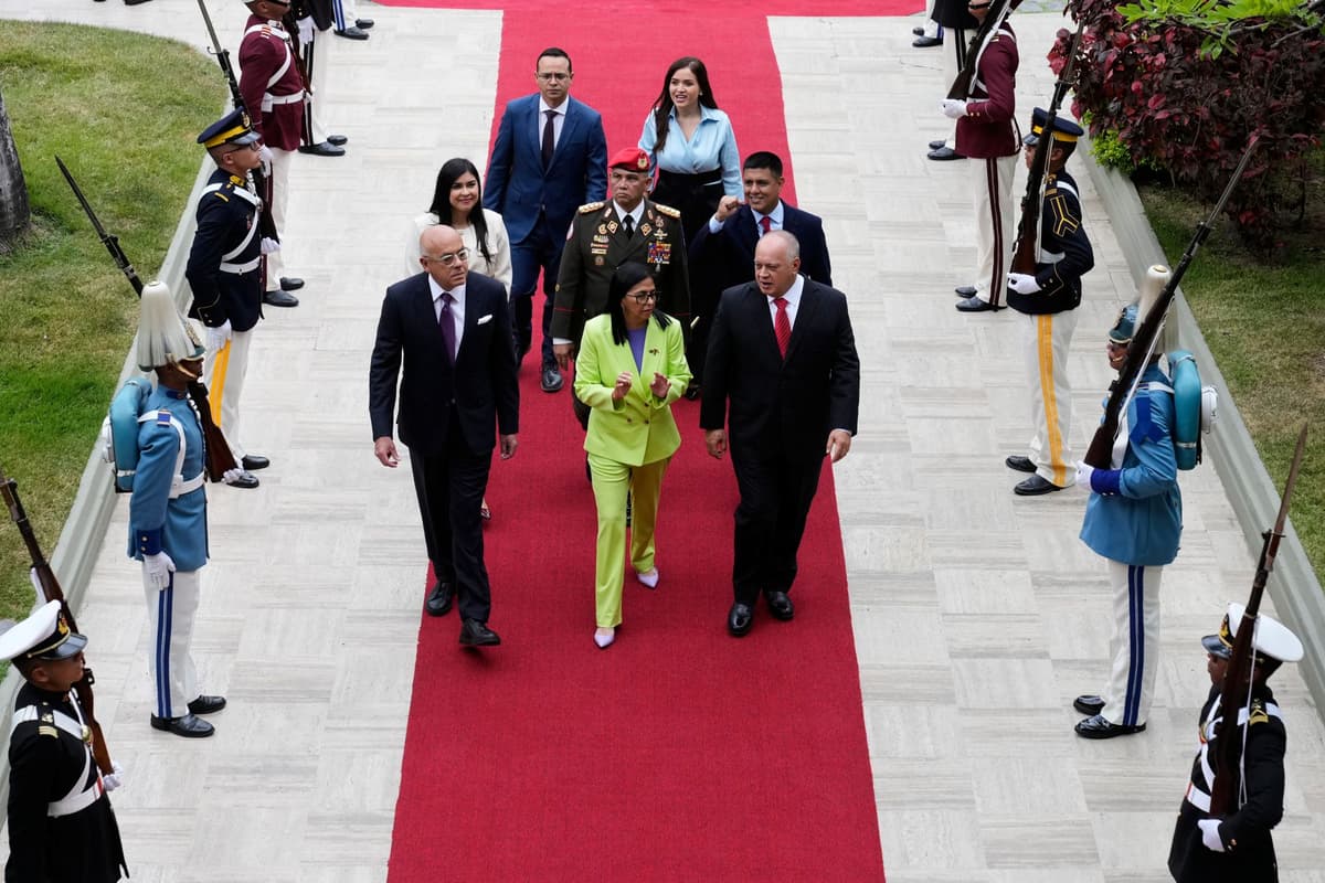 Venezuelská prezidentka Delcy Rodríguezová (v strede). Foto: TASR/AP