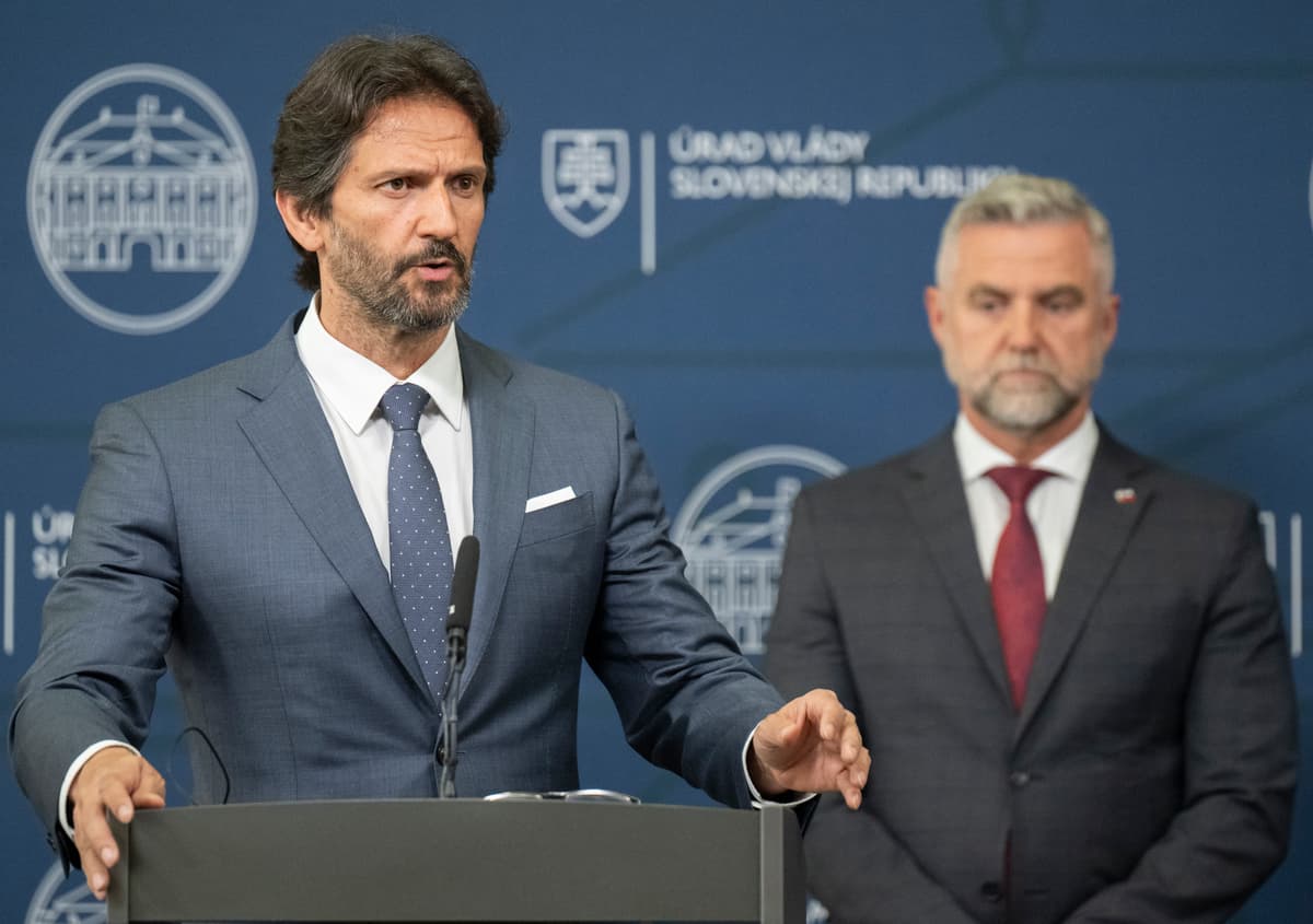 Minister obrany Róbert Kaliňák a podpredseda NR SR Tibor Gašpar. Foto: TASR/Martin Baumann