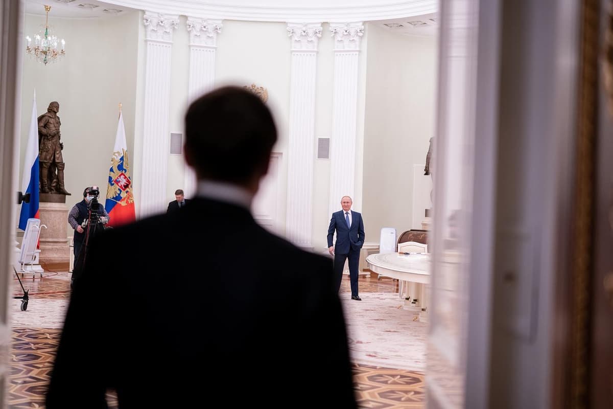 Macronove stretnutie s Putinom vo februári 2022 v Moskve. Foto: Macron/FB
