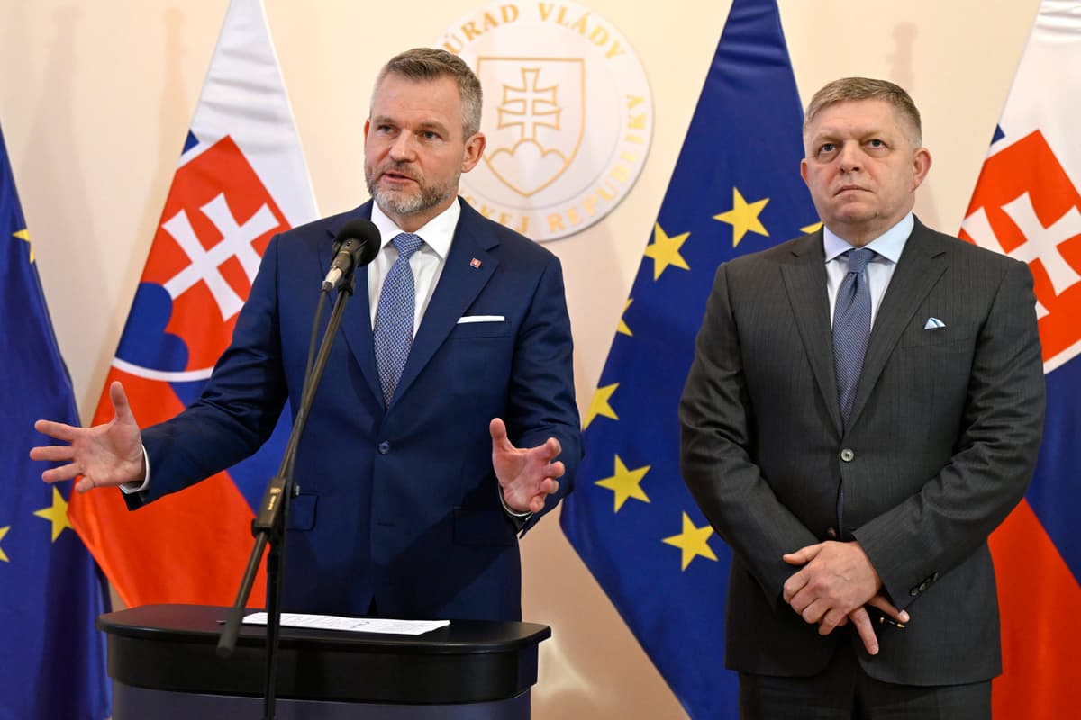 Peter Pellegrini a Robert Fico počas tlačovej konferencie po skončení 131. rokovania vlády SR 11. marca 2026 v Bratislave. Foto: Pavel Neubauer/TASR