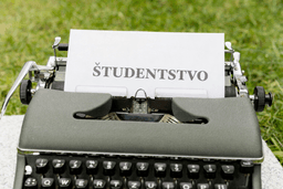Študentstvo - ilustračný záber. Foto Pexels.com/Chat GPT
