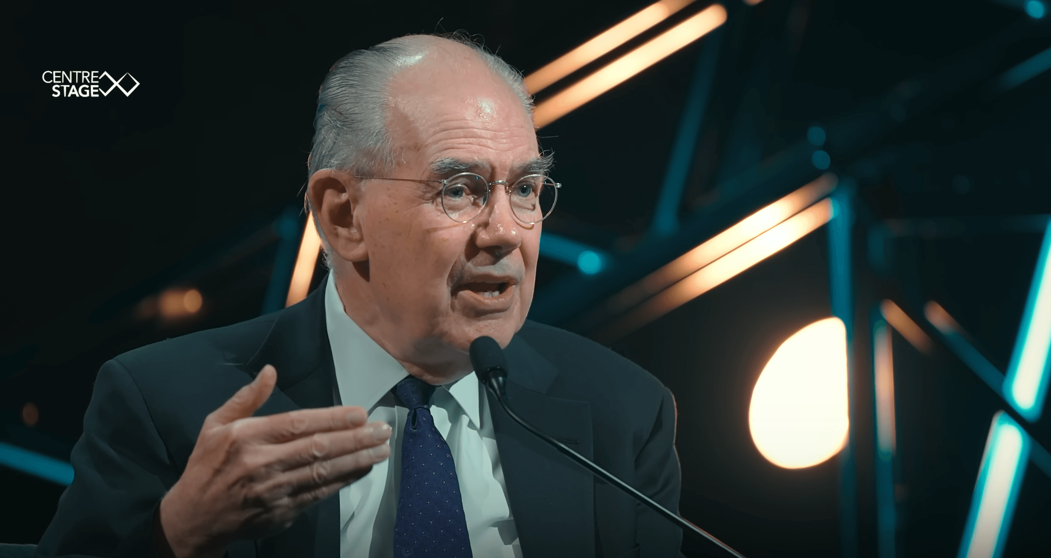 John Mearsheimer Zdroj: YouTube/Al Jazeera English