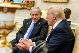 Benjamin Netanjahu a Donald Trump. Foto: American Photo Archive / Alamy / Profimedia