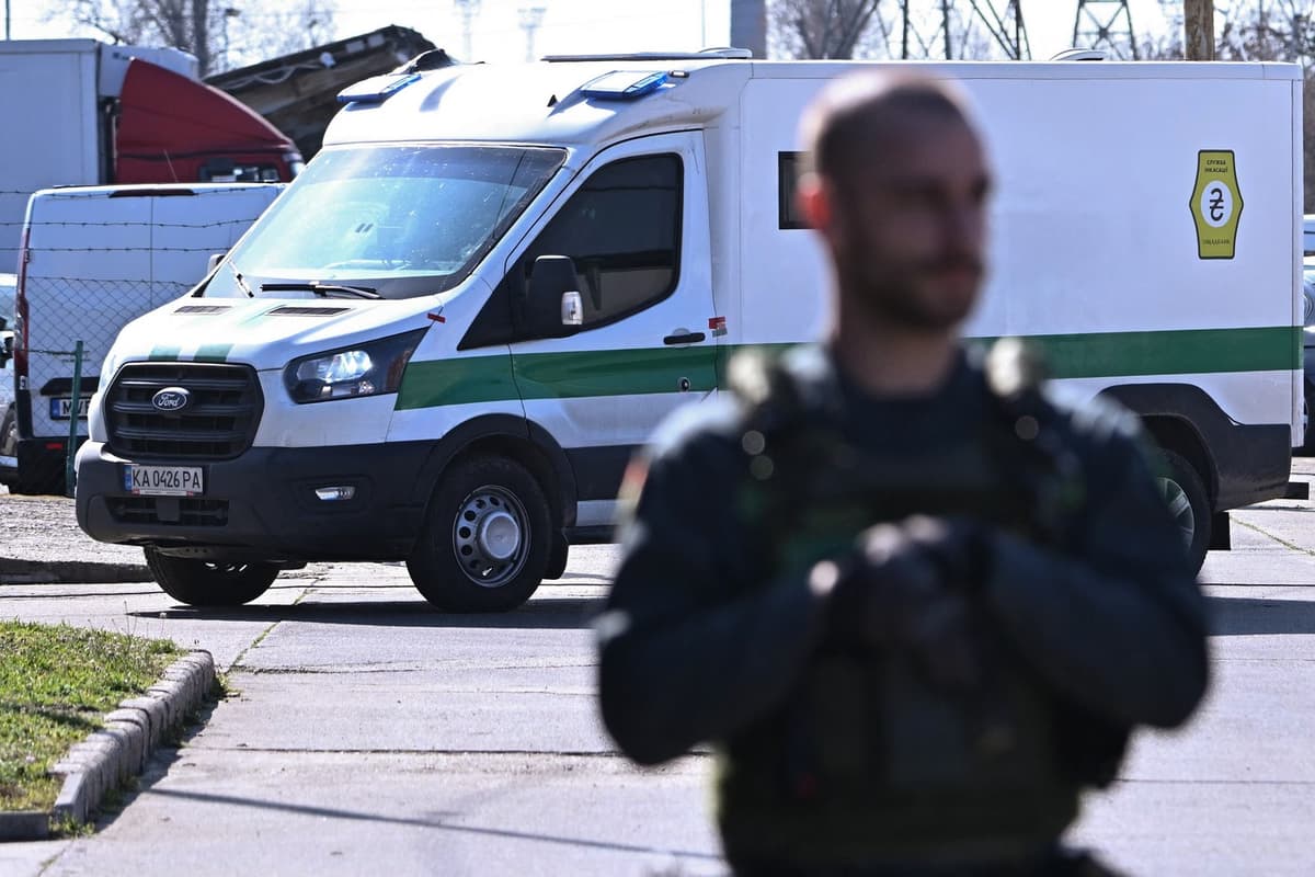 Ukrajinské obrnené vozidlo v Budapešti 12. marca 2026. Foto: Attila KISBENEDEK / AFP / AFP / Profimedia