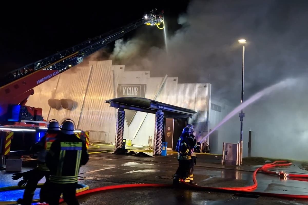 Hasenie požiaru v nočnom klube v meste Kehl. Foto NonStopNews / AFP / AFP / Profimedia