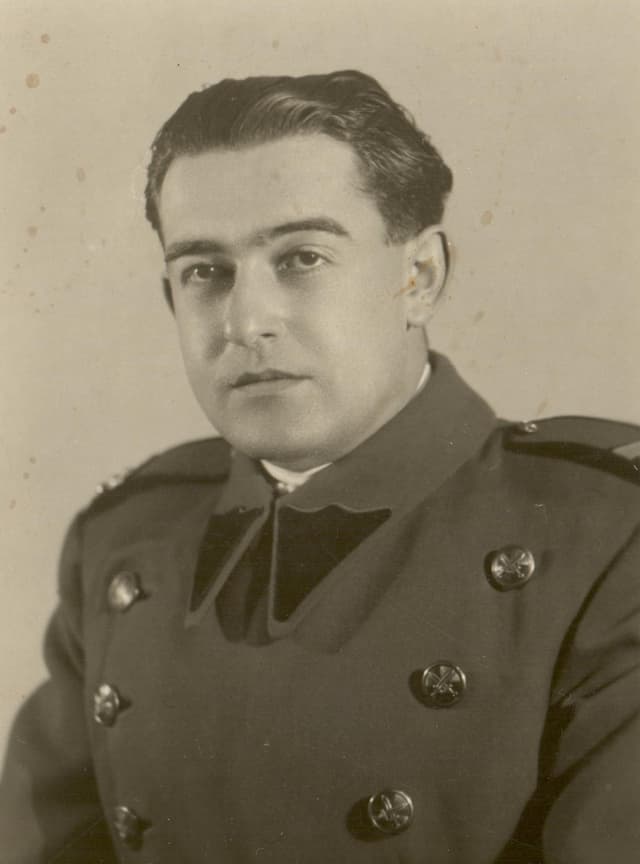 Pavol Strauss ako vojak. Foto: zbierka Jozefa Straussa