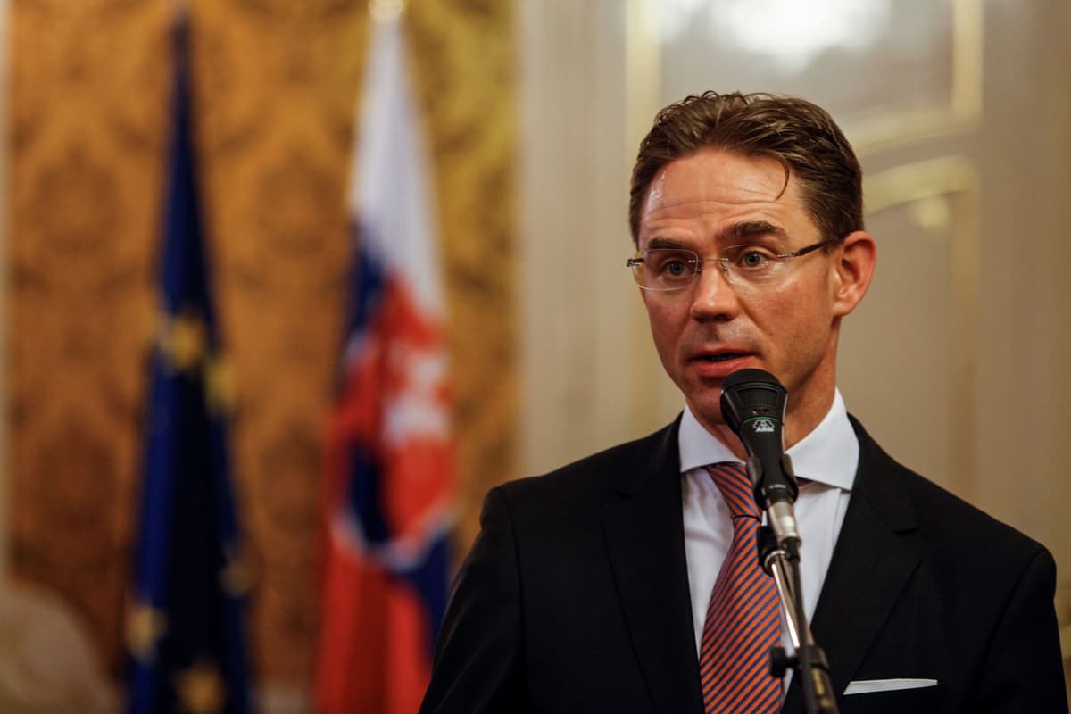 Na snímke vtedajší podpredseda Európskej komisie (EK) Jyrki Katainen na Úrade vlády SR v roku 2015. Foto: Andrej Galica/TASR