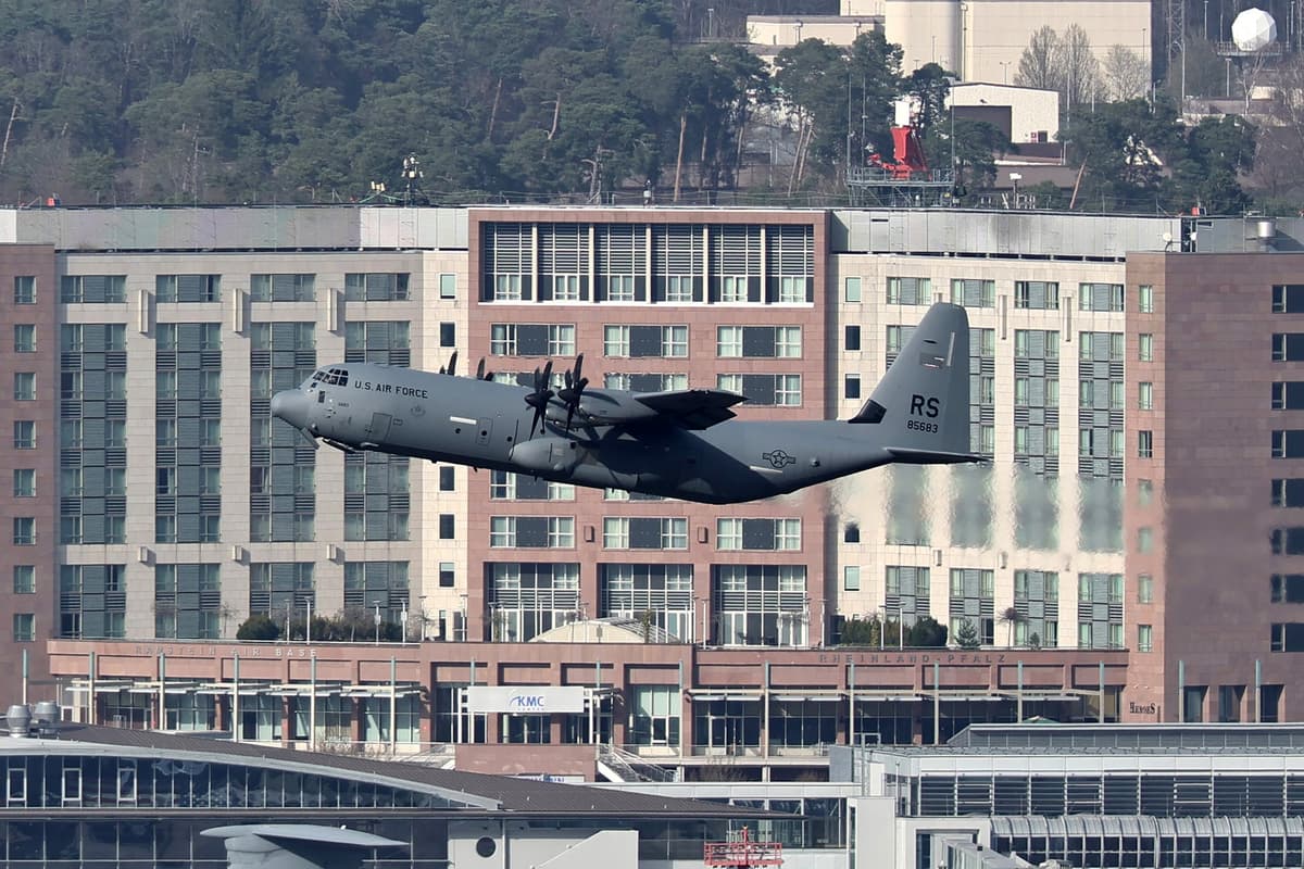 Letecká základňa Ramstein v Nemecku. Foto RONALD WITTEK / EPA / Profimedia