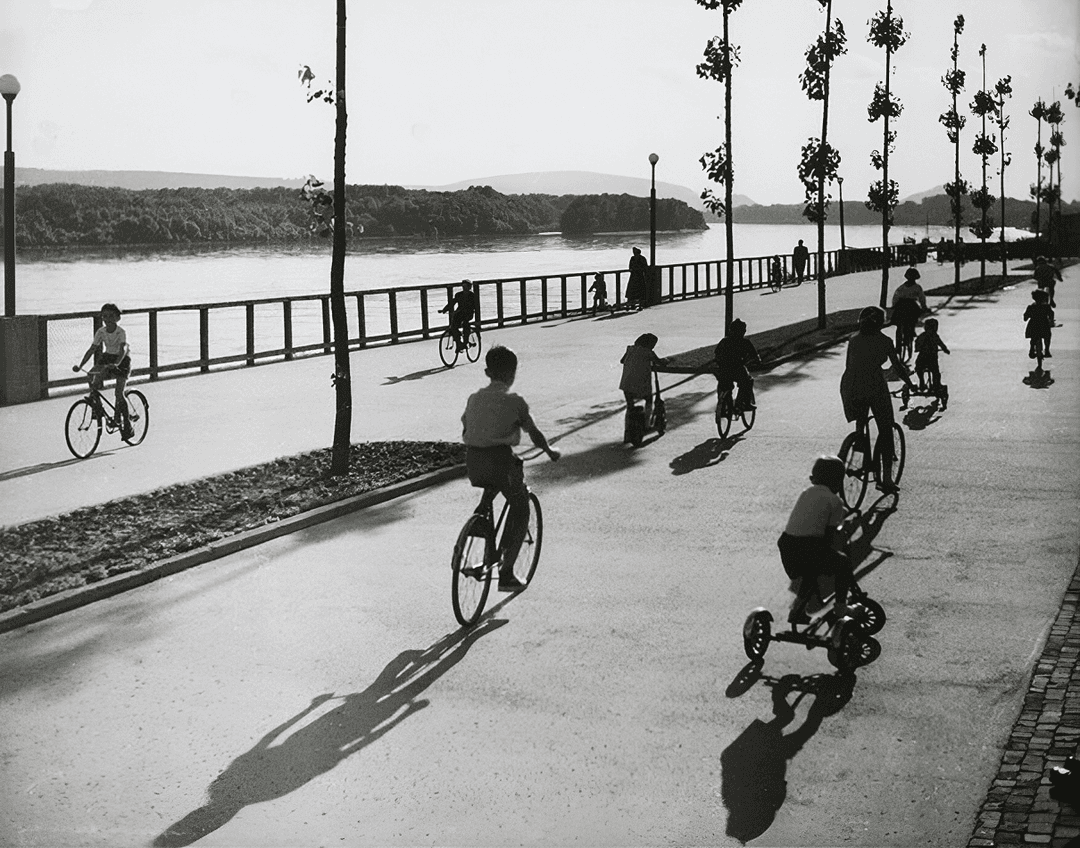 Karol Kállay: Bratislava. PKO (1960). Reprofoto: redakcia