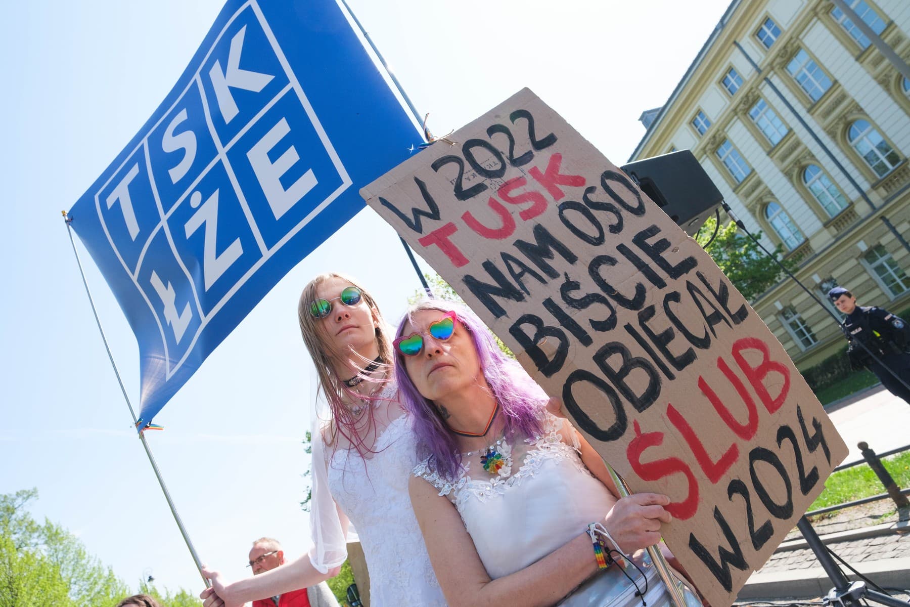 Dúhoví aktivisti pripomínajú Donaldovi Tuskovi jeho sľuby. Foto: Roman Koziel/ZUMA Press Wire / Shutterstock Editorial / Profimedia