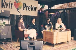 Lucia Plaváková na diskusii Kvír prešov. Foto Facebook/Kvír Prešov