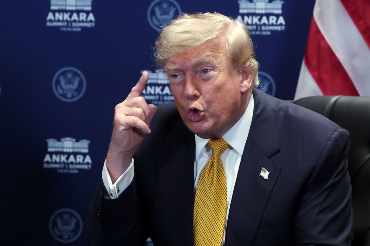 Donald Trump počas stretnutia s Markom Ruttem, ktoré sa konalo na okraj samitu NATO v Ankare v stredu 8. júla 2026. Foto: TASR/AP