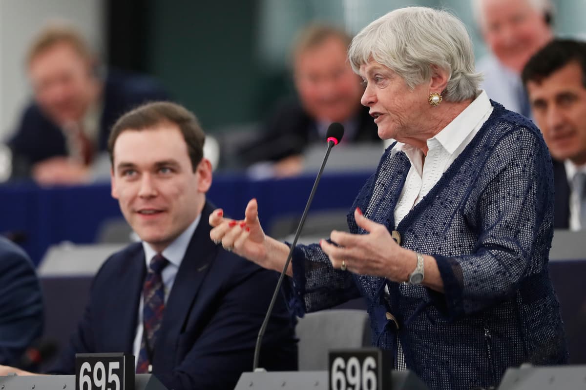 Na snímke Ann Widdecombová. Foto:TASR/AP Photo/Jean-Francois Badias