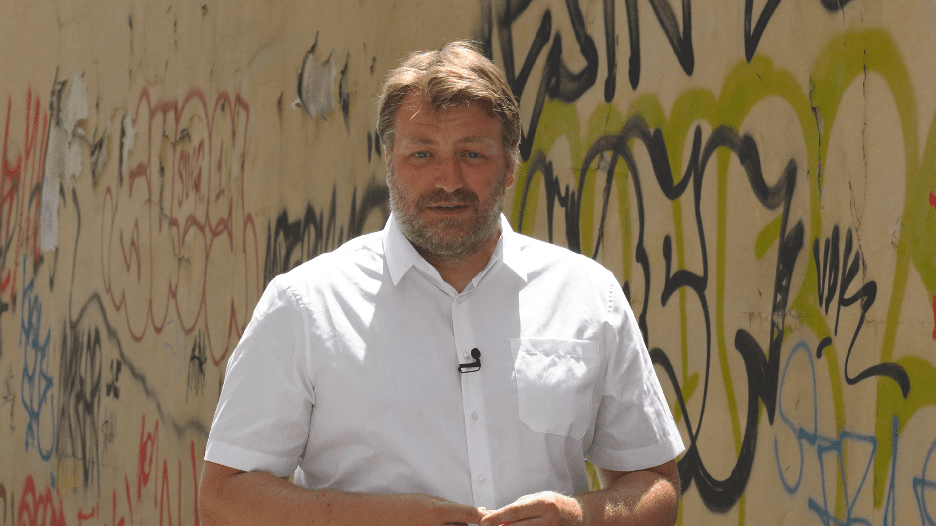 Ivan Lučanič o grafitoch v Bratislave 1.png