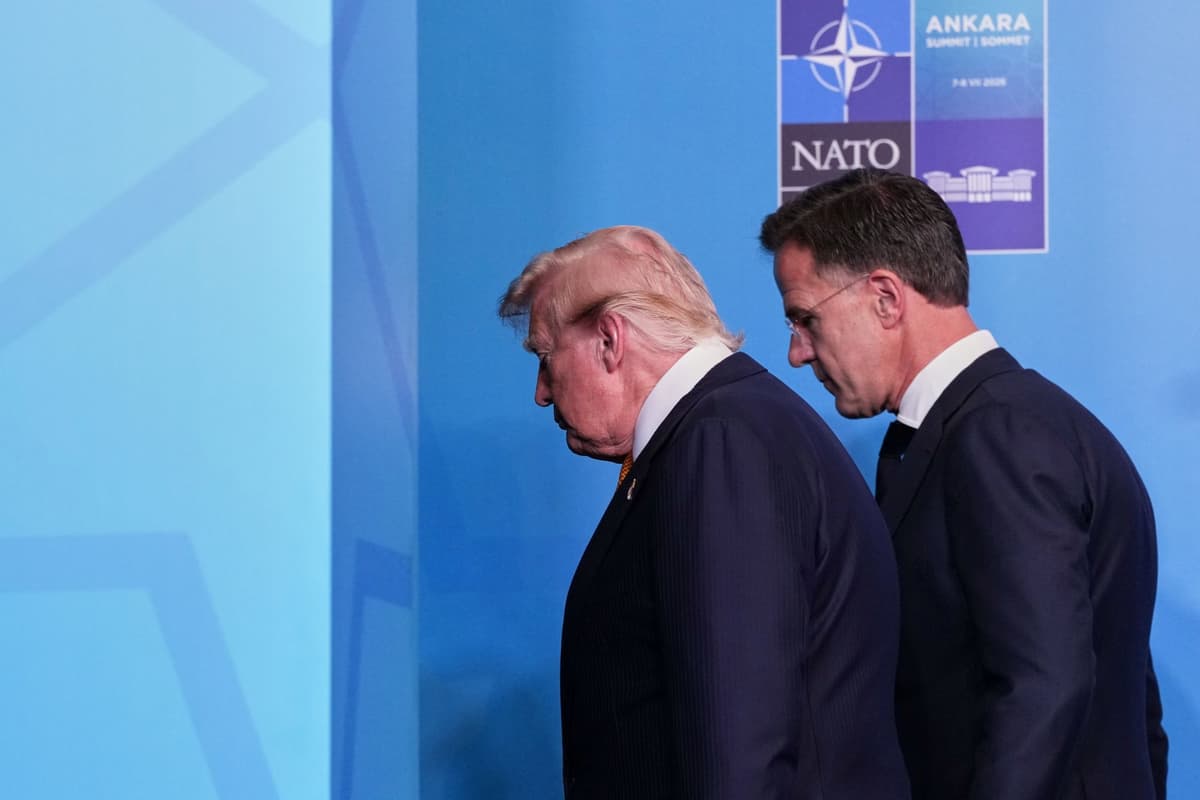 Americký prezident Donald Trump a generálny tajomník NATO Mark Rutte počas samitu NATO v Ankare v stredu 8. júla 2026. Foto: TASR/AP