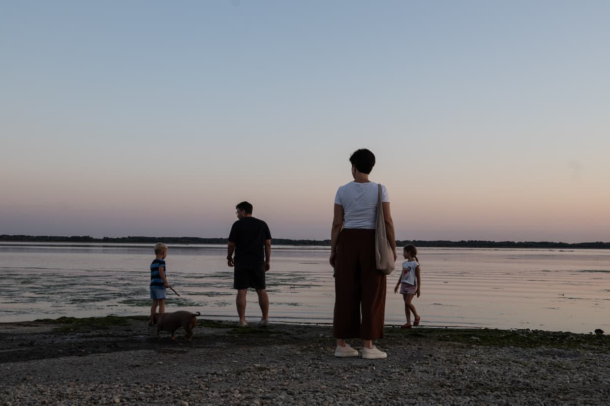 Na snímke nízka hladina Dunaja na zdrži Hrušov Vodného diela Gabčíkovo pri Šamoríne. Foto: Ľuboš Pilc/TASR