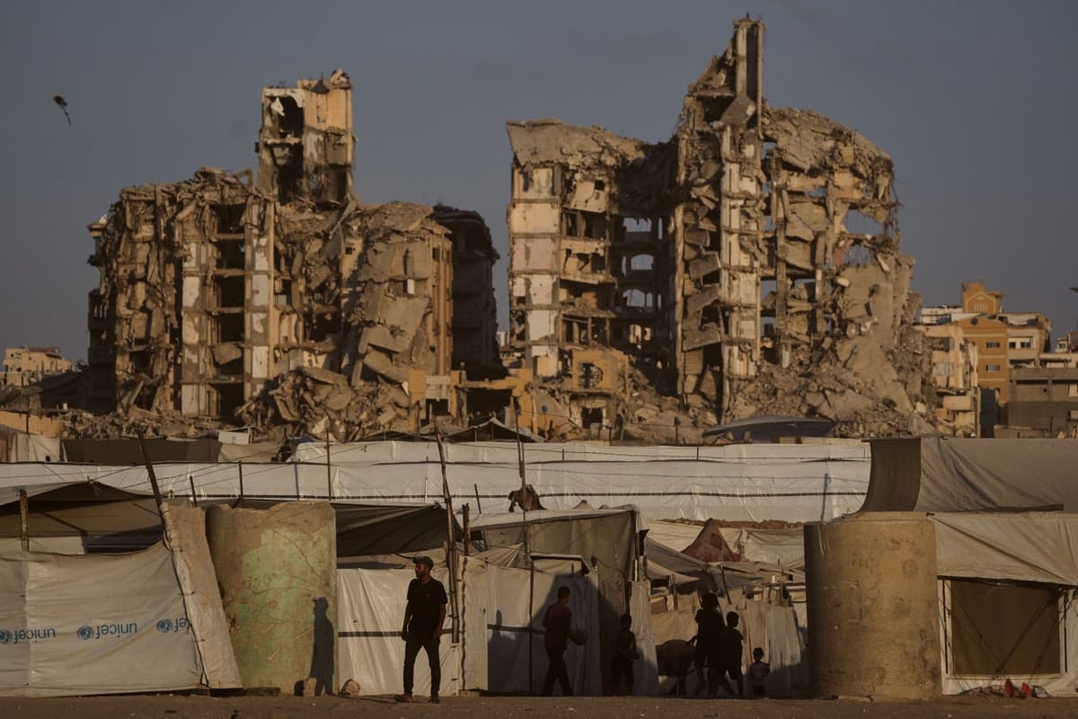 Na snímke provizórne stany v meste Gaza 17. augusta 2026. Foto: TASR/AP