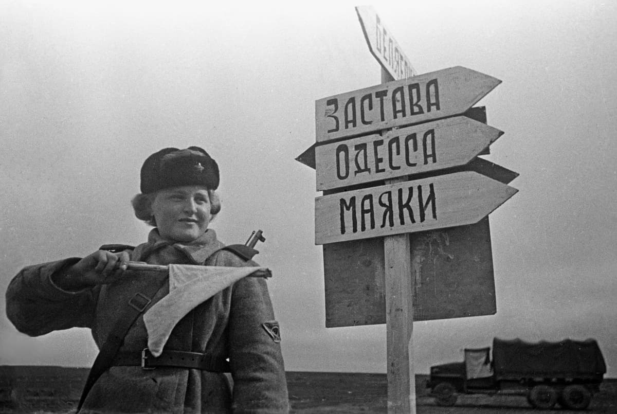 Vojačka Červenej armády počas operácii pri Odese. Zdroj: Vladimir / Sputnik / Profimedia