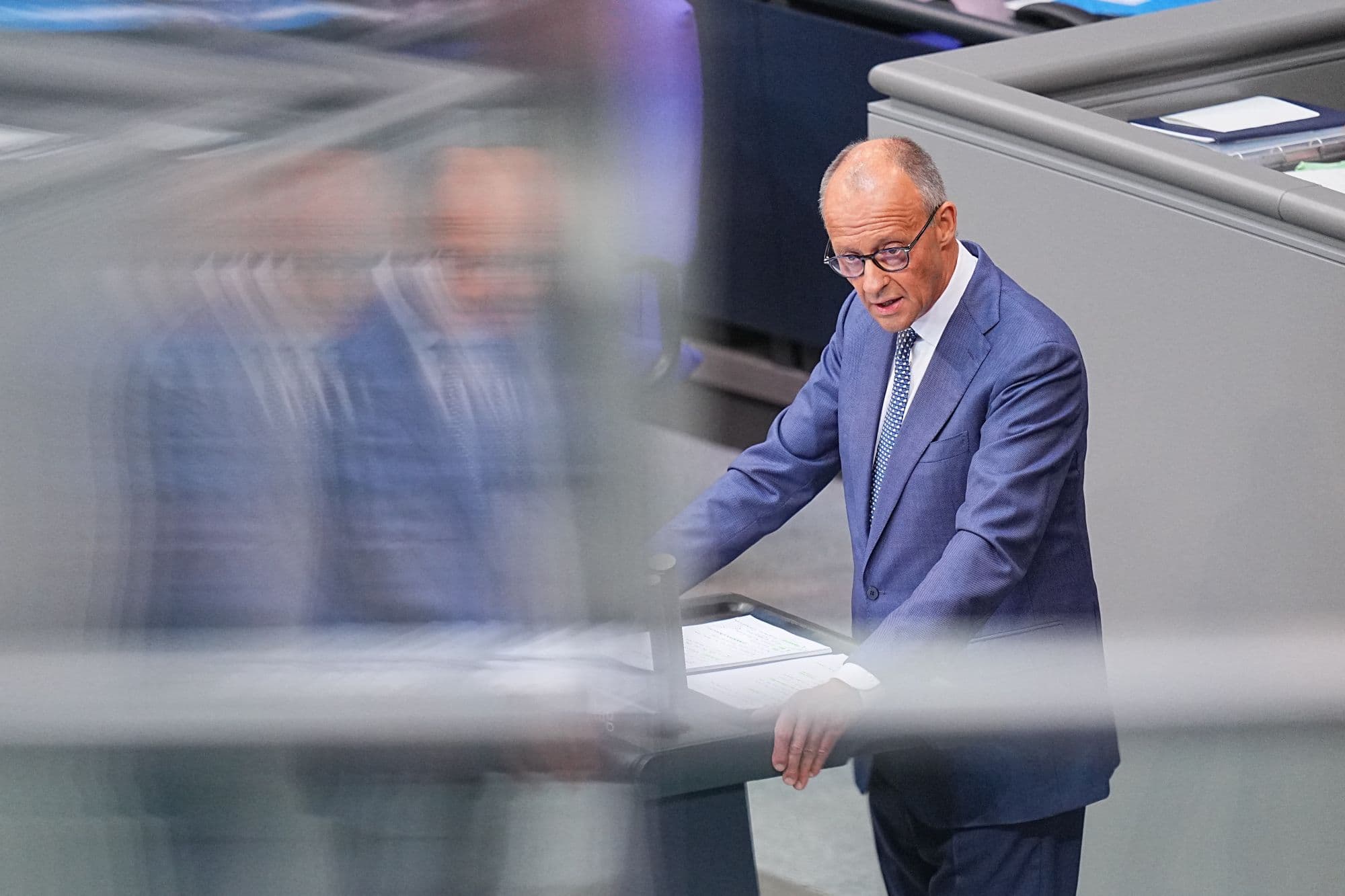 Friedrich Merz vystupuje počas všeobecnej rozpravy v rámci rokovaní o rozpočte v Spolkovom sneme v Berlíne v stredu 9. septembra 2026. Foto: TASR/AP