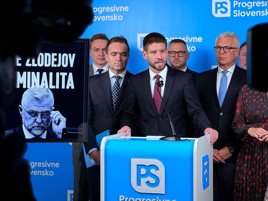 Michal Šimečka a jeho spolustraníci. Foto: Vladislav Varga/Marker.sk