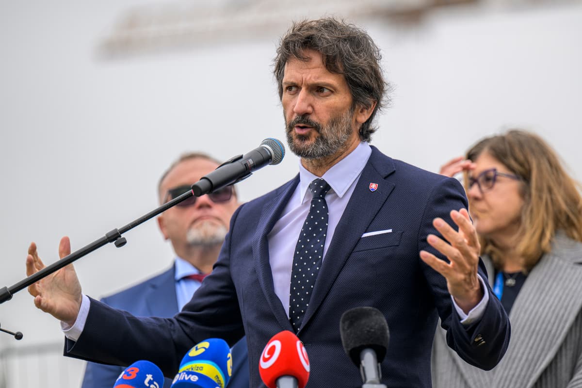 Robert Kaliňák počas tlačovej konferencie k výstavbe novej vojenskej nemocnice v Prešove. Foto Mihaliková/TASR