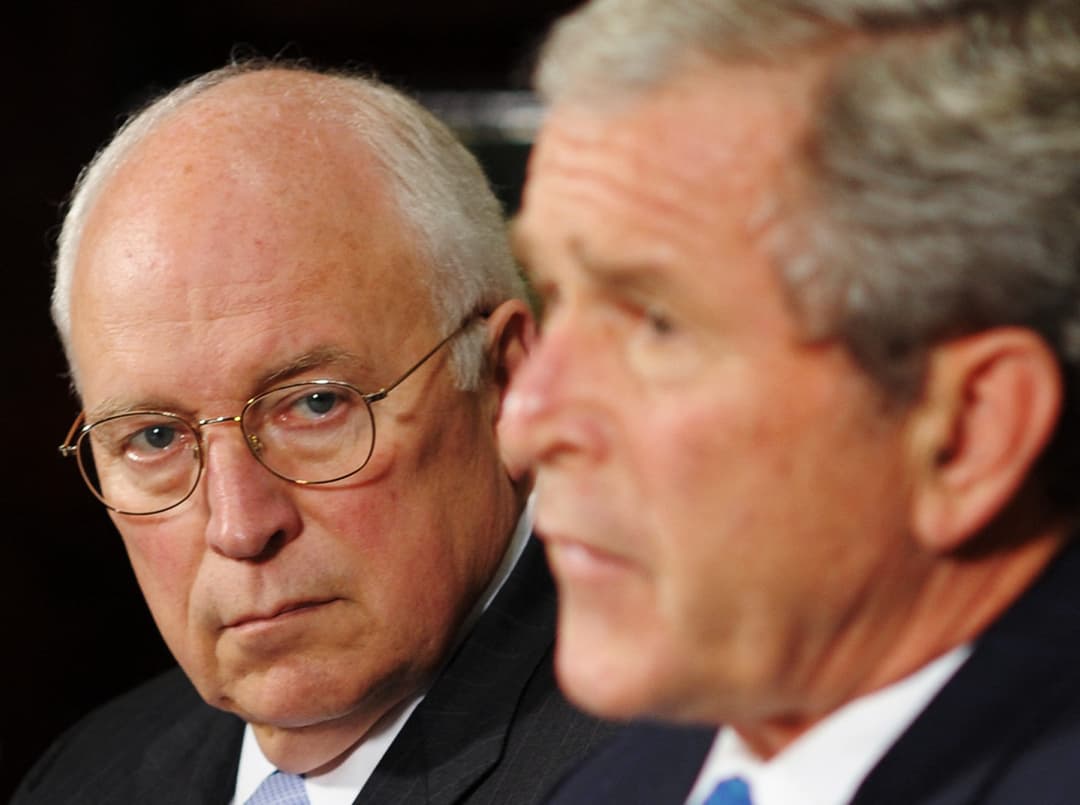 Dick Cheney a George W. Bush. Foto: MANDEL NGAN / AFP / AFP / Profimedia