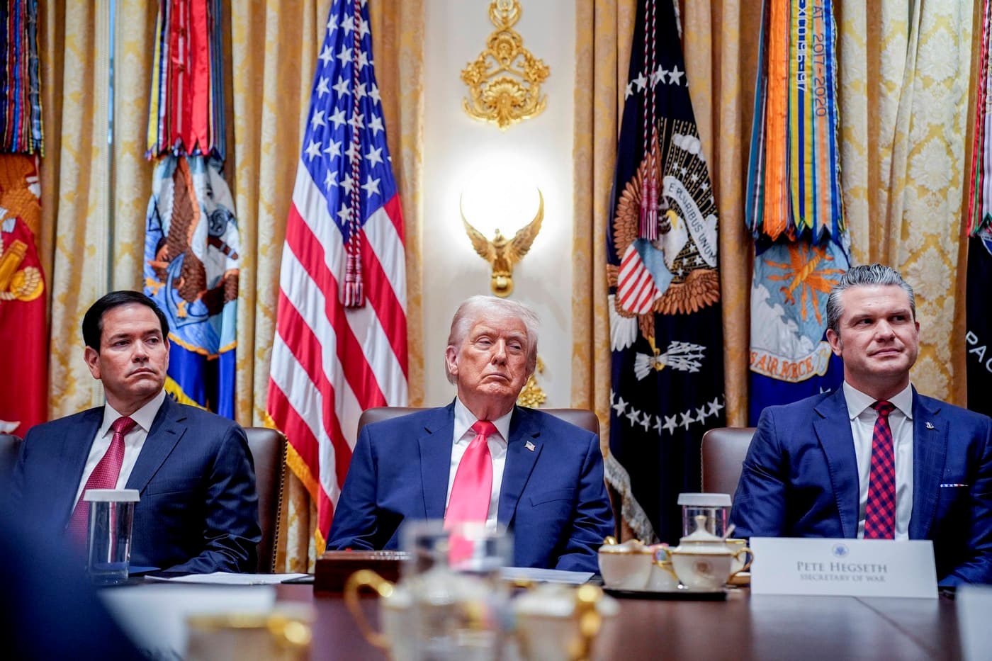 Donald Trump. Foto: Marco Rubio, Donald Trump a Pete Hegseth. Foto: Yuri Gripas - Pool via CNP / MEGA / The Mega Agency / Profimedia