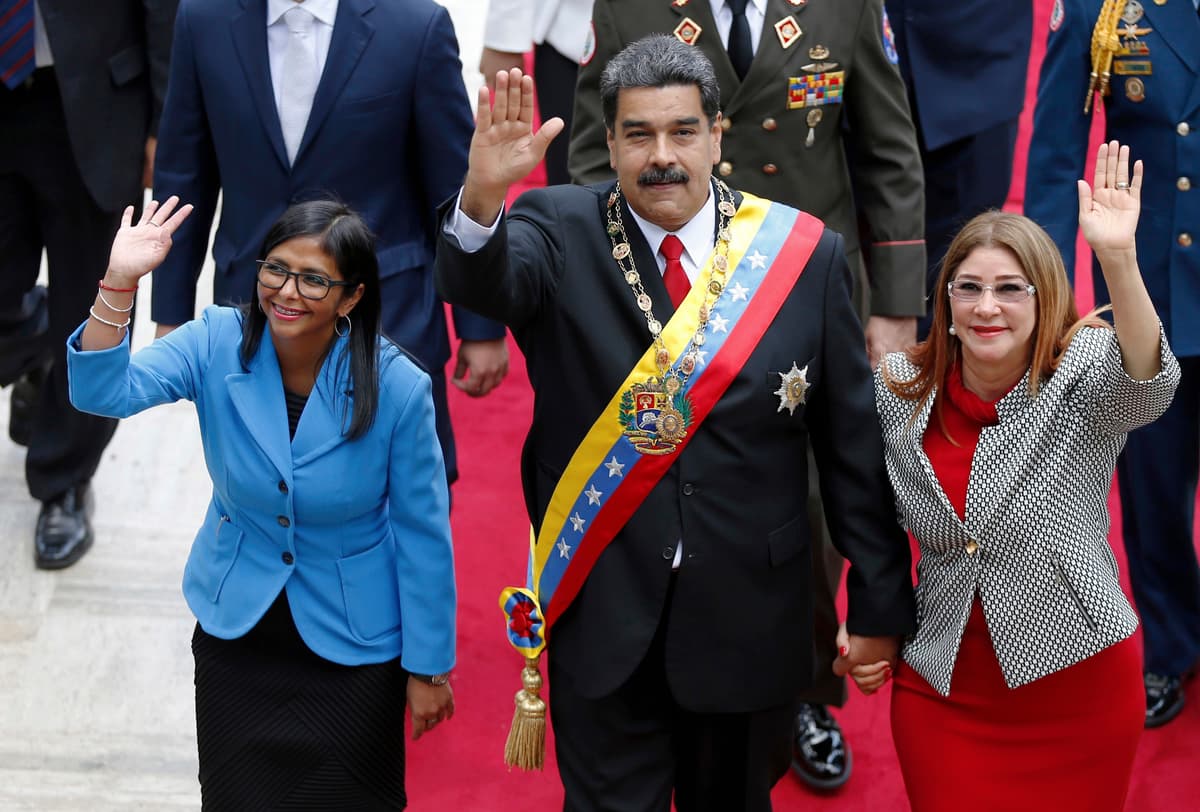 Delcy Rodríguezová a Nicolás Maduro. Foto: TASR/AP