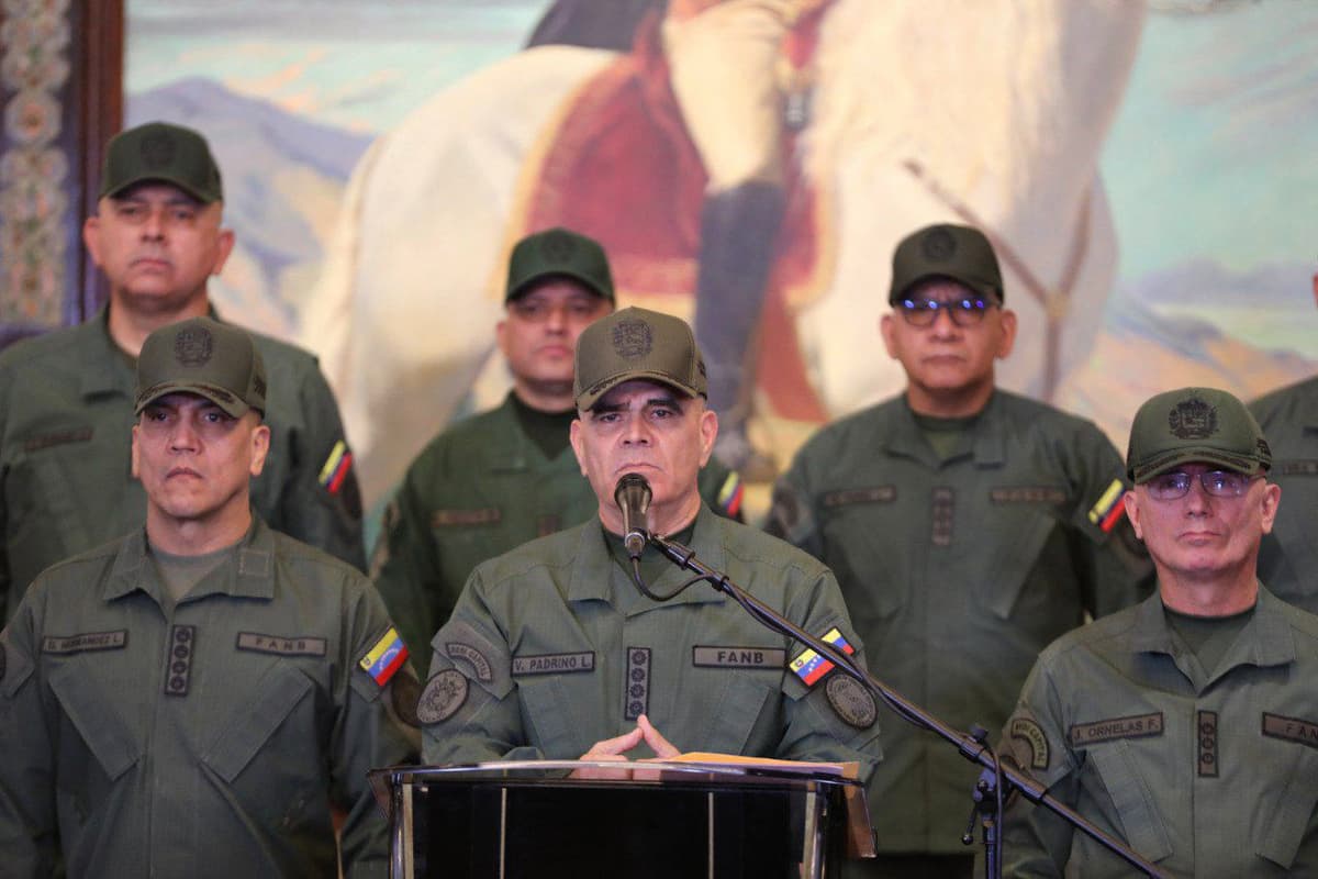 Minister obrany Padrino López a vedenie armády. Foto: Handout / Venezuela's Defense Ministry / AFP / Profimedia
