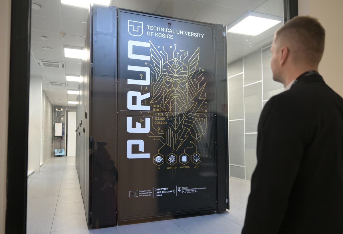 Superpočítač Perun. Foto: František Iván/TASR