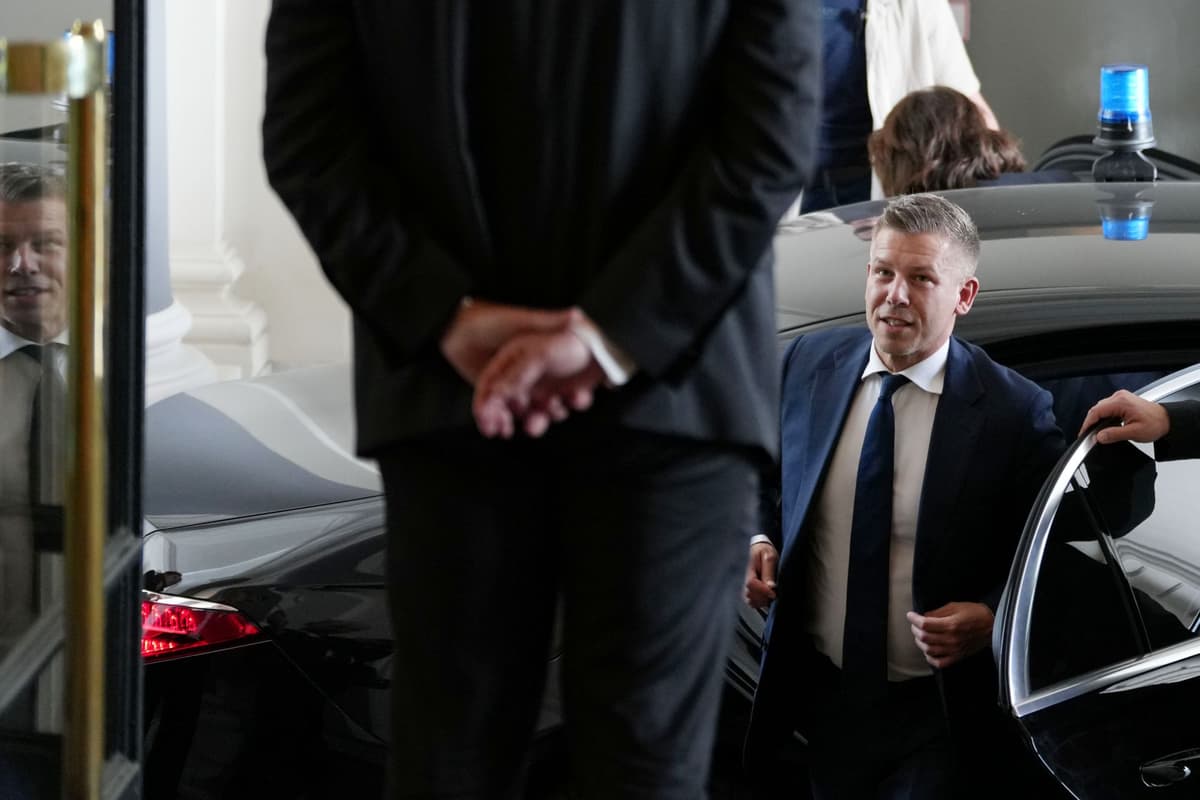 Bart De Wever (vľavo) sa chystá privítať maďarského premiéra Pétra Magyara v Bruseli vo štvrtok 28. mája 2026. Foto: TASR/AP