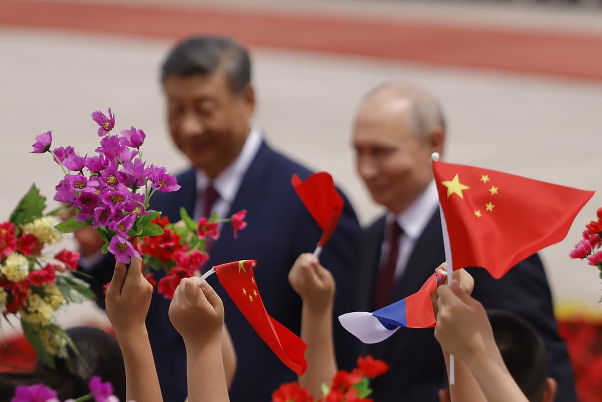 Vladimir Putin a Si Ťin-pching v Pekingu. Foto TASR/AP