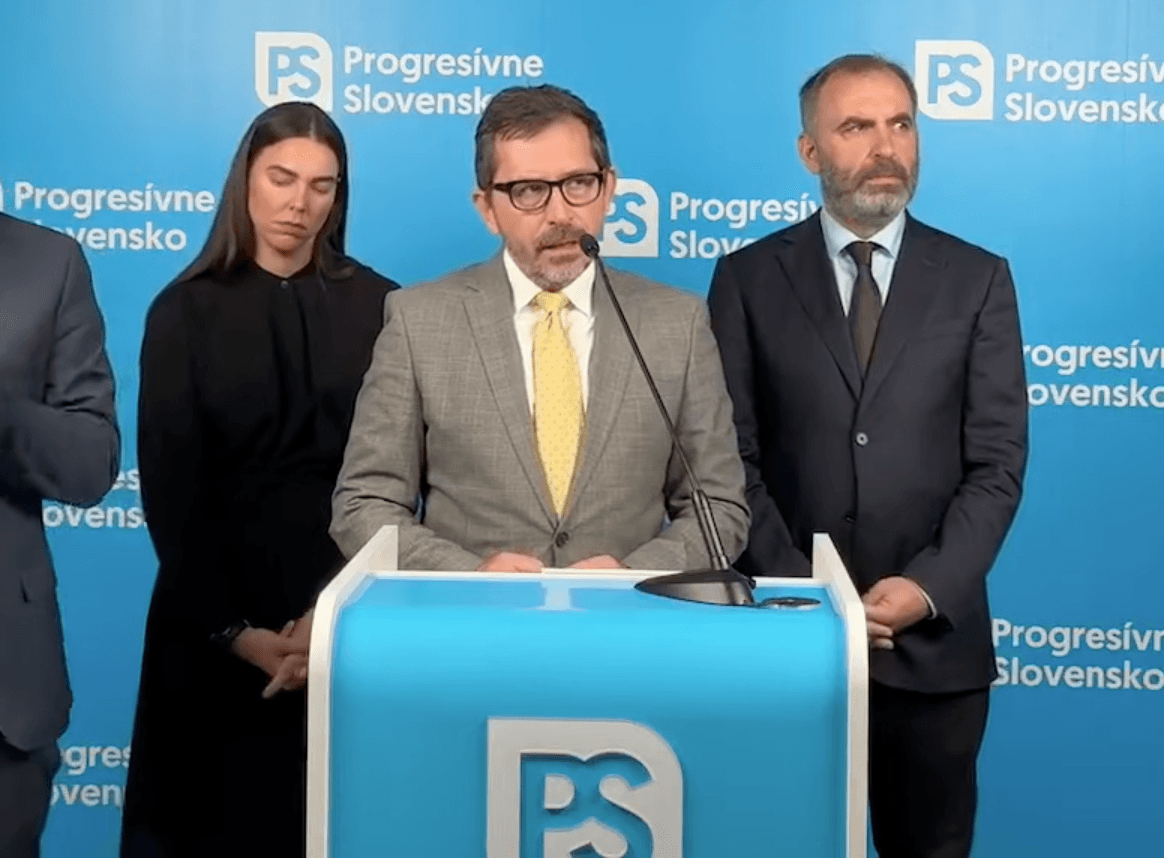 Metod Špaček na tlačovej konferencii Progresívneho Slovenska. Foto: reprofoto youtube/Progresívne Slovensko
