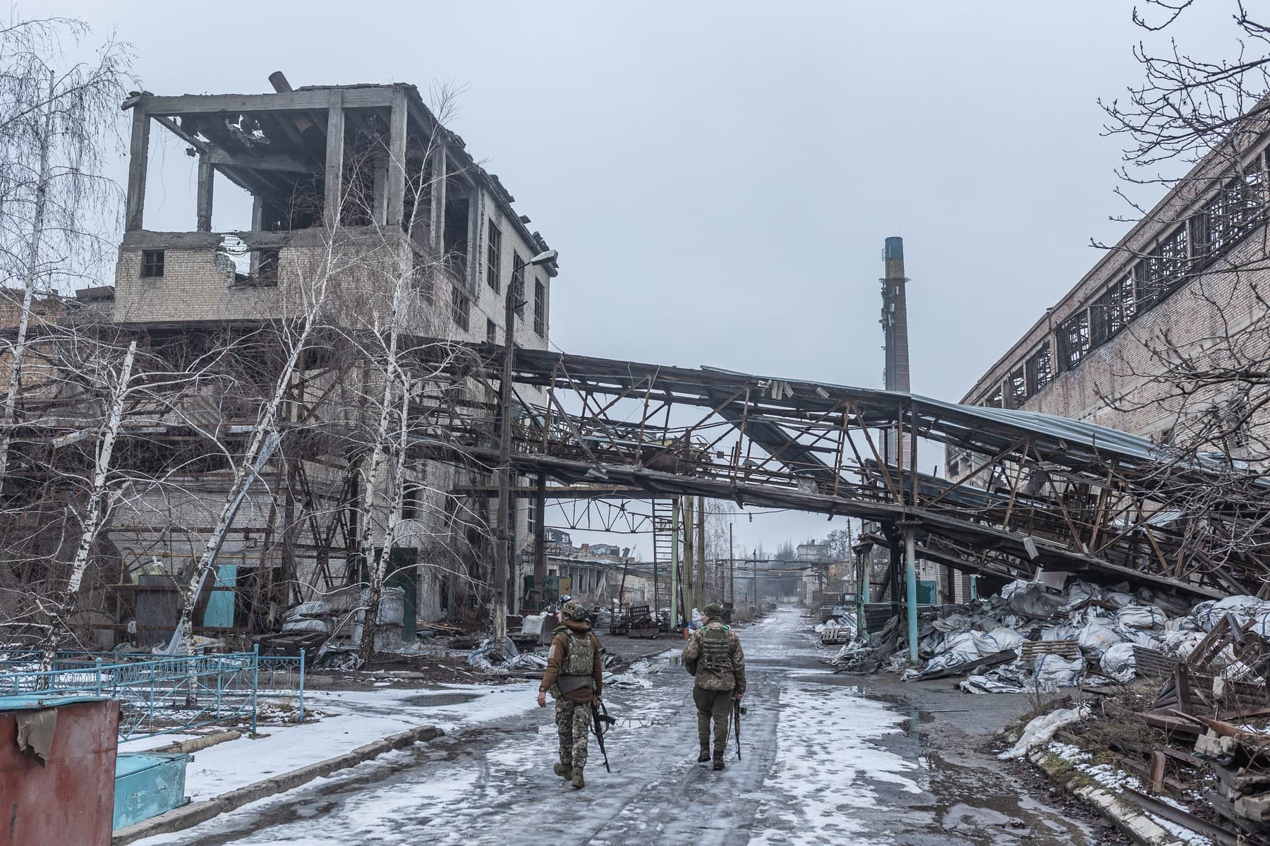 Ukrajinskí vojaci pri Kosťantynivke. Foto: Diego Herrera Carcedo / ANADOLU / Anadolu via AFP / Profimedia